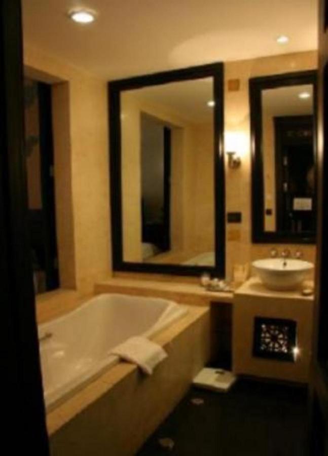 Hotel Pemako Thimphu Esterno foto