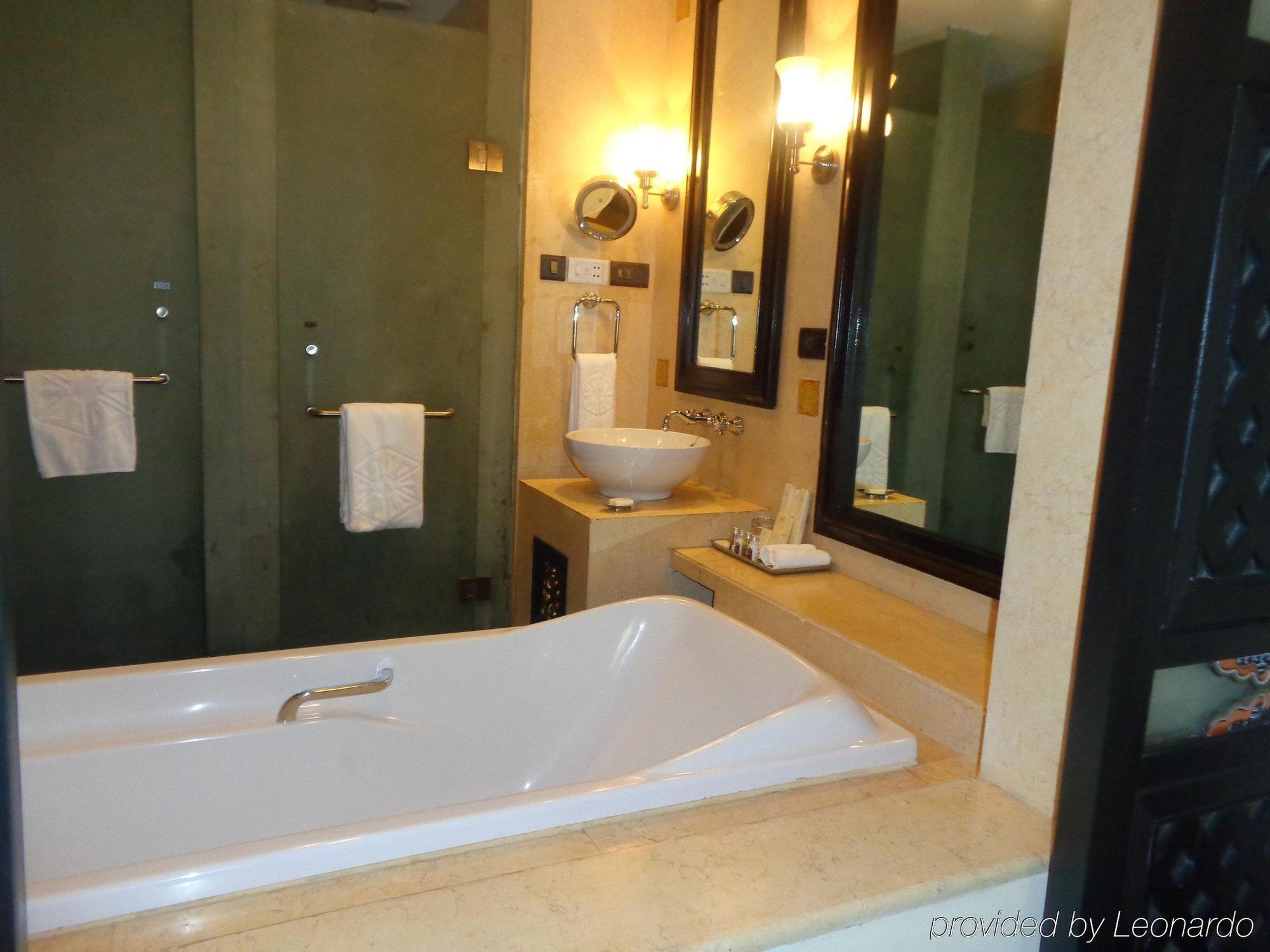 Hotel Pemako Thimphu Esterno foto